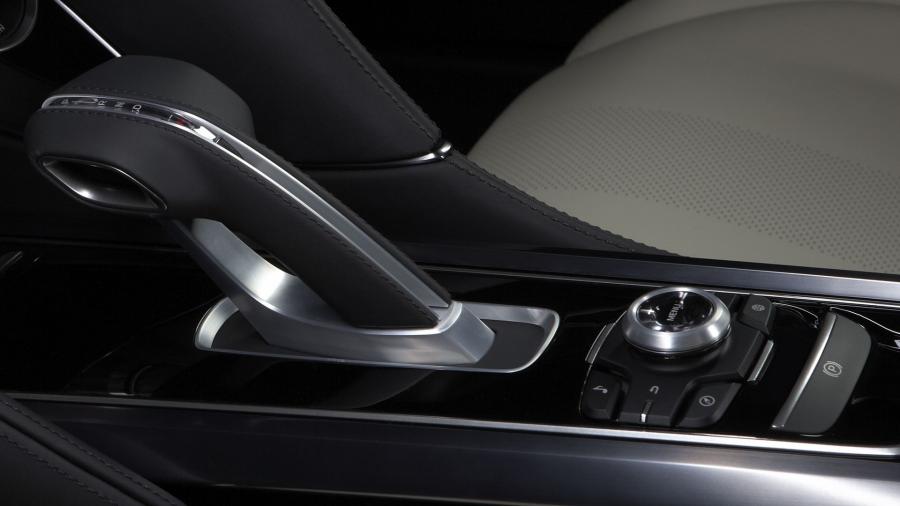  Mazda Takeri Concept 2011 года  (фото 35 из 116)